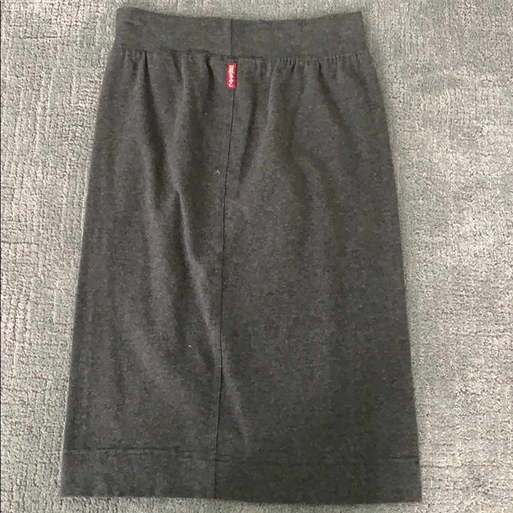 Women or girls Hard tail and pencil skirt